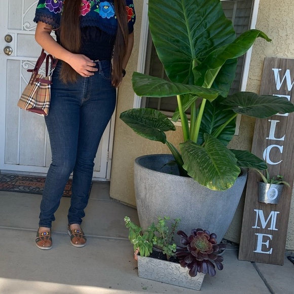 Wrangler Jeans - Picture 2 of 9